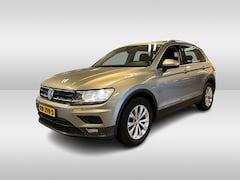 Volkswagen Tiguan - 1.4 TSI Comfortline Business | Navigatie | Panoramadak | Stoelverwarming voor