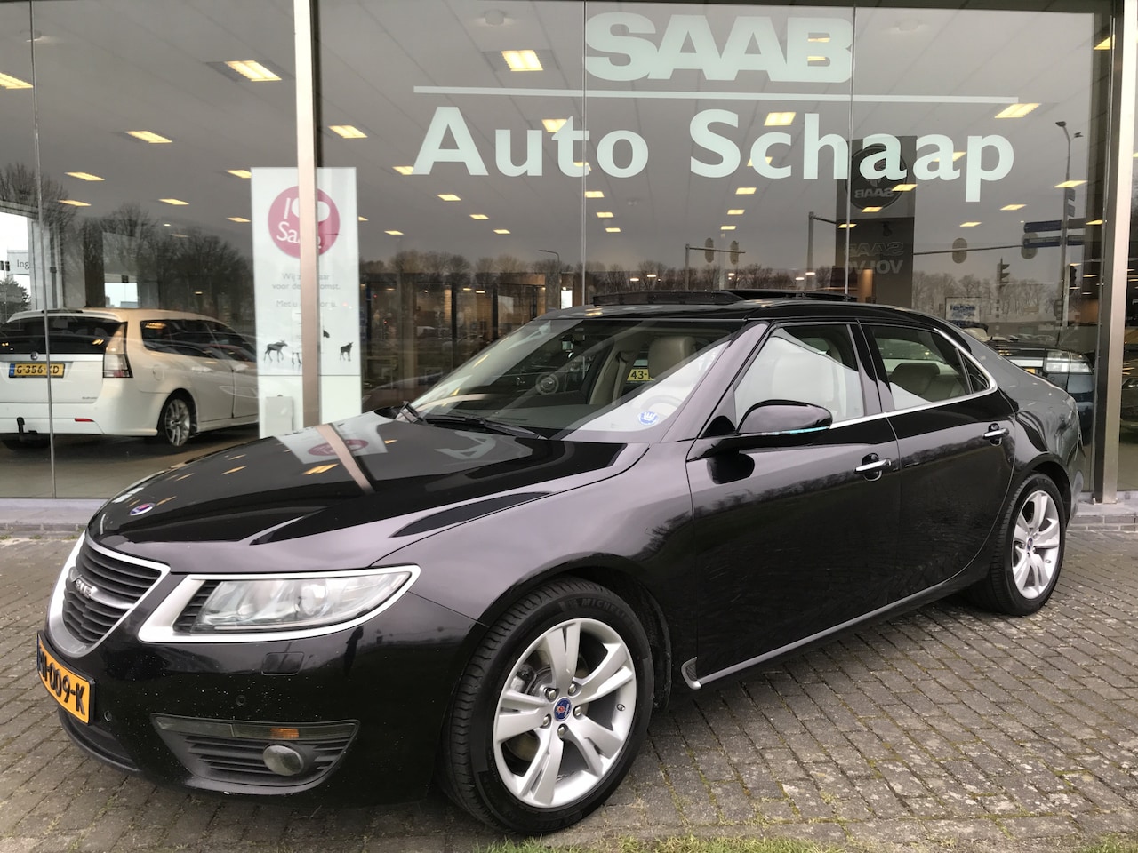 Saab 9-5 - 2.0T Vector Automaat | Rijklaar incl garantie | Trekhaak Xenon Parrot Panoramadak - AutoWereld.nl