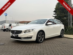 Volvo V60 - 2.0 D4 Kinetic, Aut, 5 cilinder, 235pk, Trekhaak