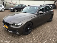 BMW 3-serie Touring - 320d Efficient Dynamics Edition Luxury