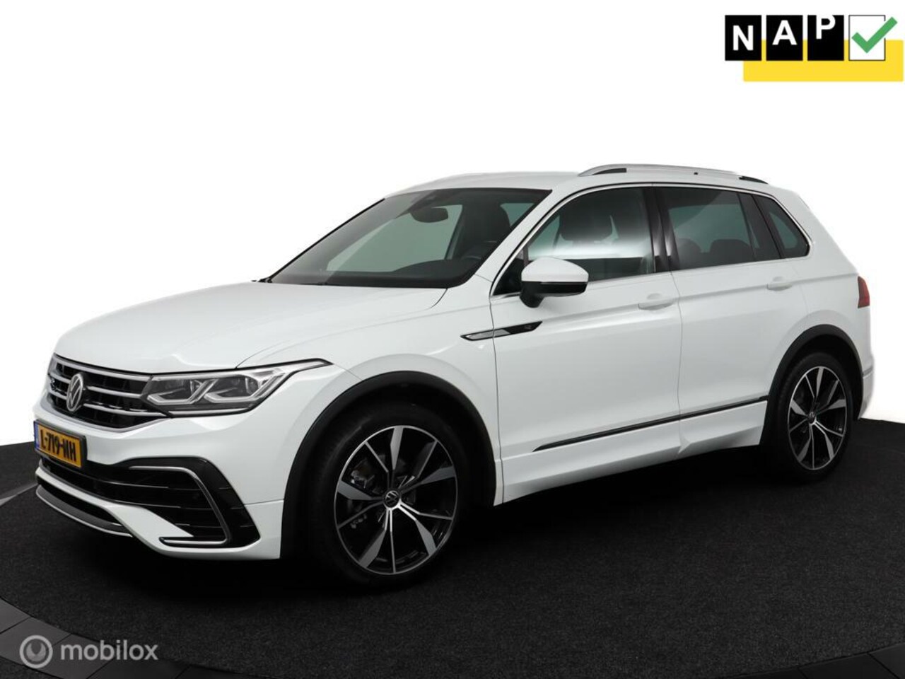 Volkswagen Tiguan - 1.5 TSI R-Line 150 Pk DSG-7| Virtual | 20LMV | Exec.pakket | IQ Licht | DAB | Vol Opties | - AutoWereld.nl