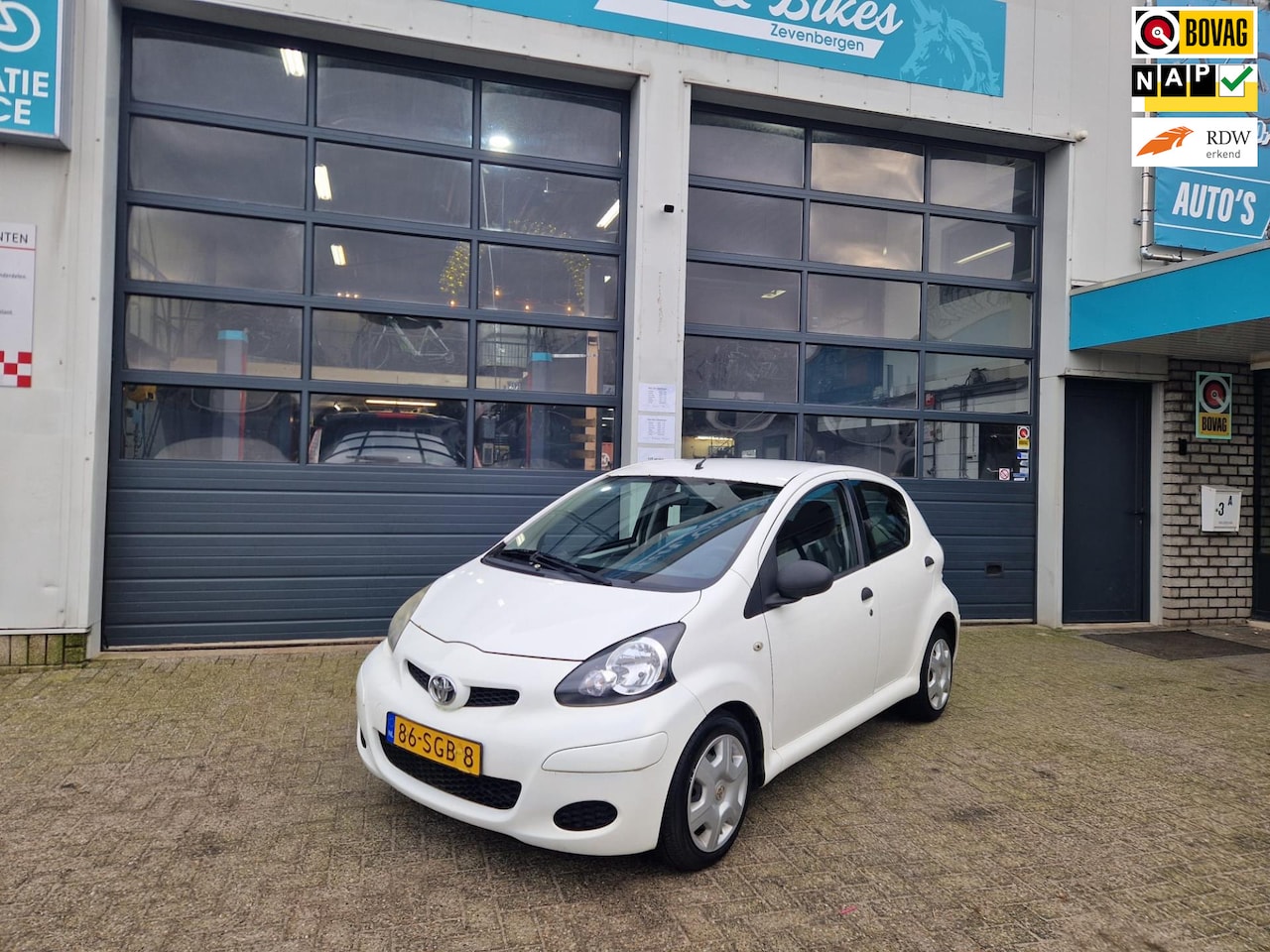 Toyota Aygo - 1.0-12V Now 1.0-12V Now - AutoWereld.nl