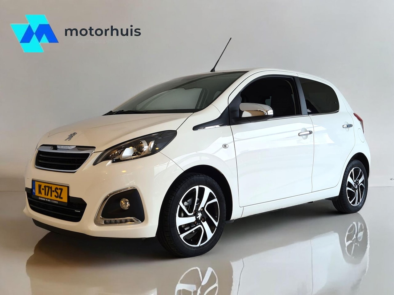 Peugeot 108 - 1.0 e-VTi 72pk 5D Allure 19000km!!! ECC CAMERA LMV APPLE CARPLAY - AutoWereld.nl