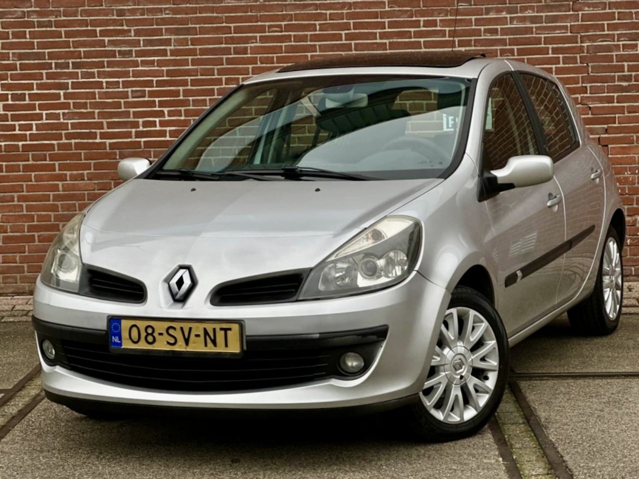 Renault Clio - 1.6-16V Dynam.Luxe - AutoWereld.nl