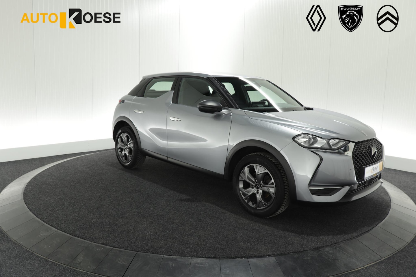 DS 3 Crossback - PureTech 100 Montmartre | Parkeersensoren | Apple Carplay | Allseason Banden | Navigatie | - AutoWereld.nl