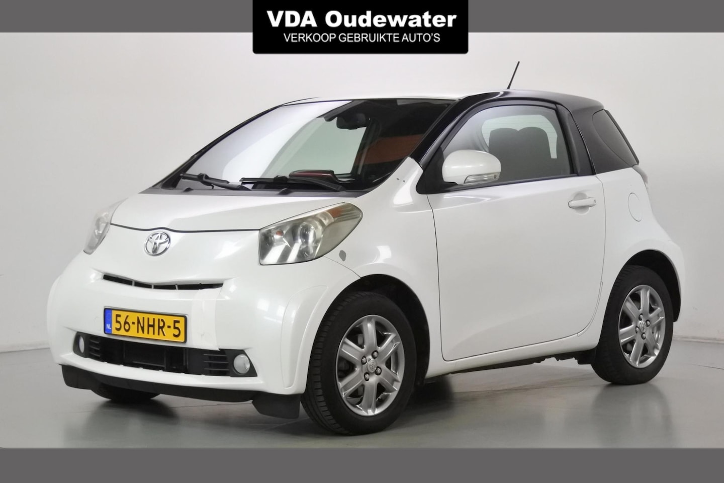 Toyota iQ - 1.0 VVTi Aspiration 1.0 VVTi Aspiration - AutoWereld.nl