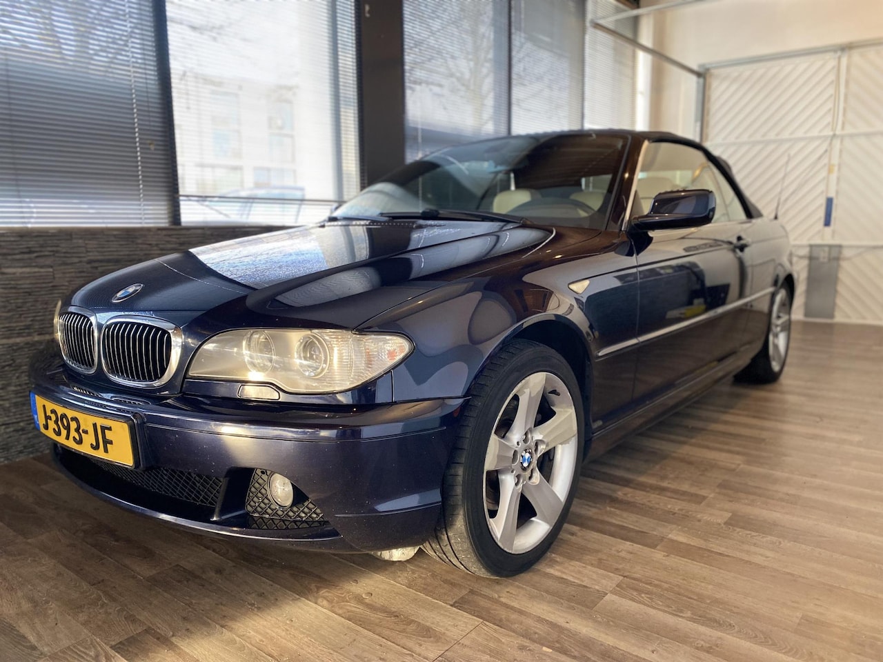 BMW 3-serie Cabrio - 320ci EXE Youngtimer - AutoWereld.nl