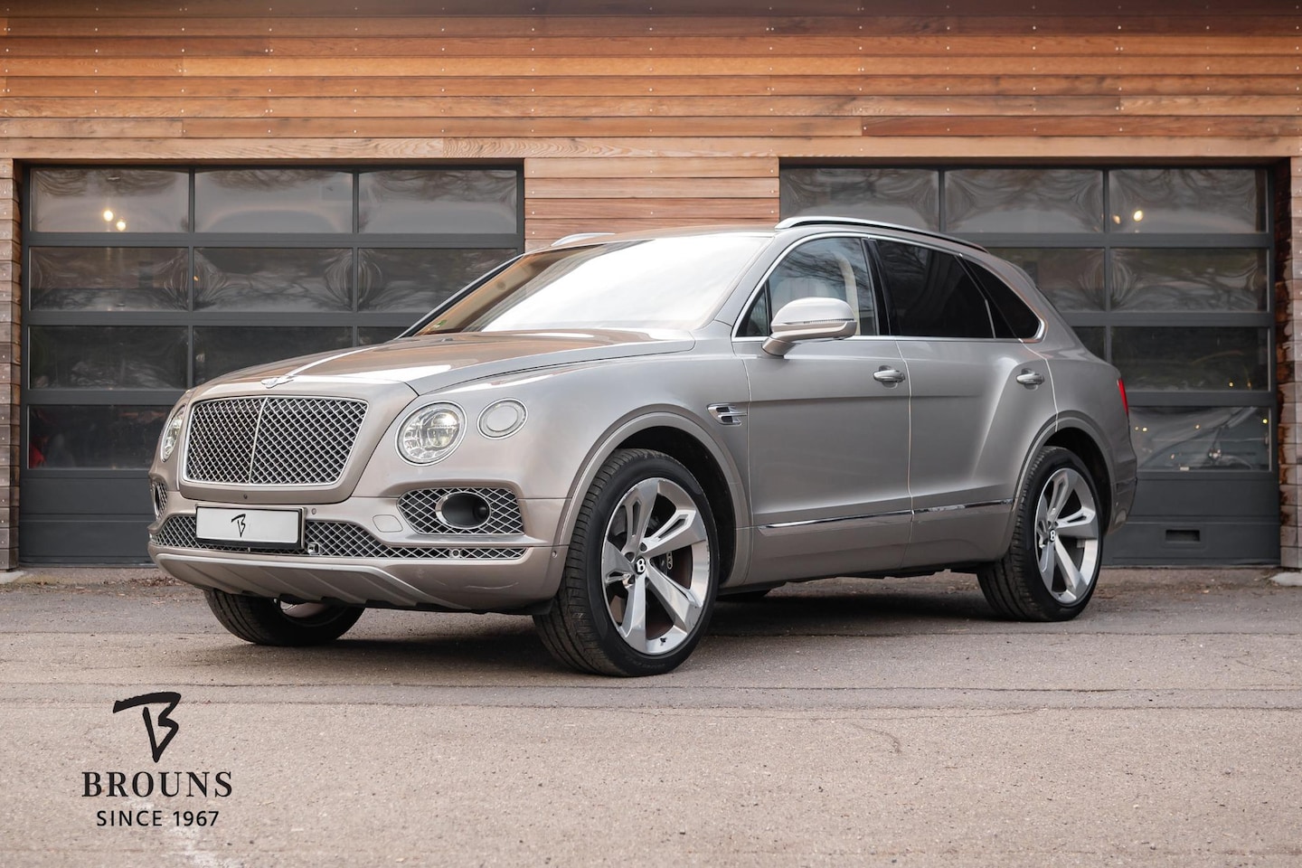 Bentley Bentayga - 6.0 W12 *NIAM-Nachtz-HUD-Standk-360gr - AutoWereld.nl