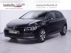 Volkswagen Golf - 2.0 TDI Life Apple Carplay 3 Zone Clima Camera PDC v+a Stuur- en stoelverwarming Navi