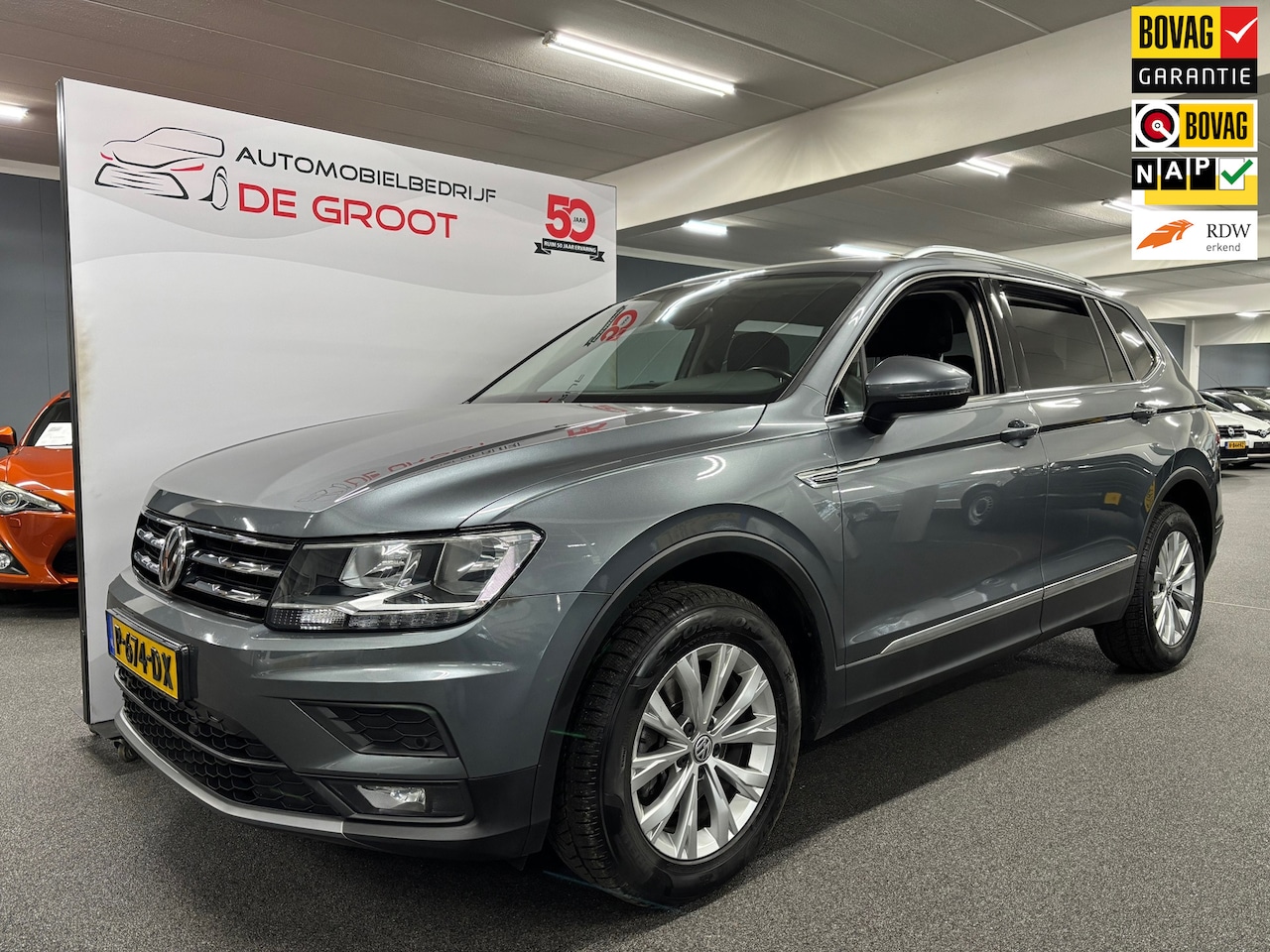 Volkswagen Tiguan Allspace - 1.5 TSI Elegance / 7 Persoons, Automaat, Trekhaak, Apple Car Play - AutoWereld.nl