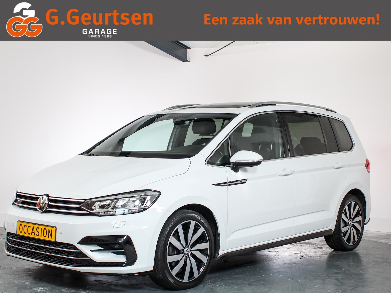 Volkswagen Touran - 1.8 TSI Highline 1.8 TSI Highline, 2x R-line, 7-Persoons, Panoramadak, Adaptieve Cruise Control, - AutoWereld.nl