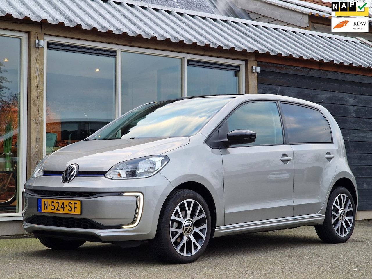 Volkswagen e-Up! - e-up! Style E-up! Style (NL-Auto / Climate / Cruise / Parkeersensoren / Stoelverwarming / NAP) - AutoWereld.nl