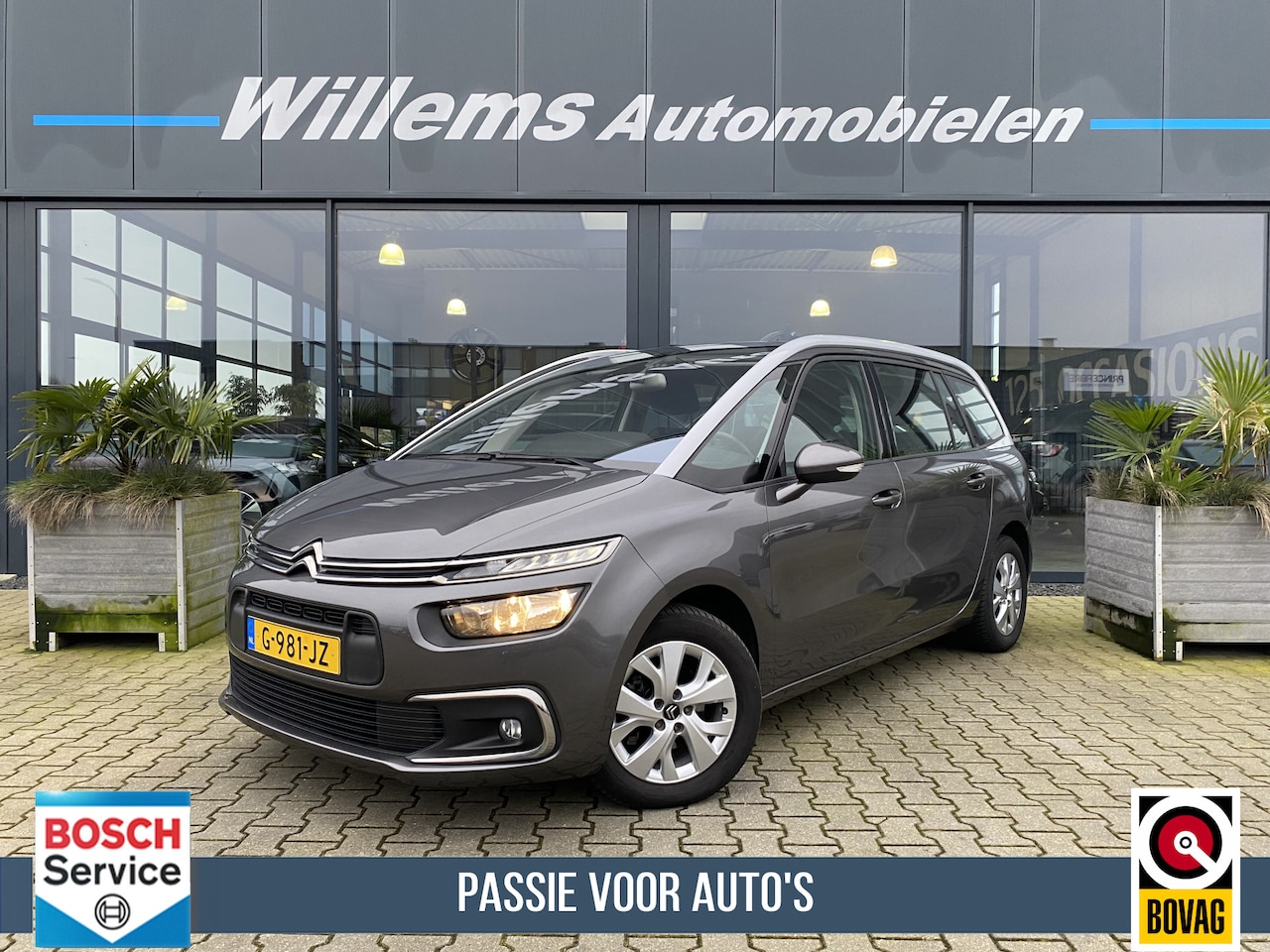 Citroën Grand C4 SpaceTourer - 7P 1.2 PureTech Business App-Connect, Cruise Control & Trekhaak - AutoWereld.nl