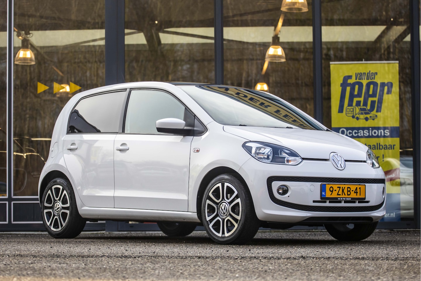 Volkswagen Up! - 1.0 high up! BlueMotion 1.0 high up! BlueMotion - AutoWereld.nl