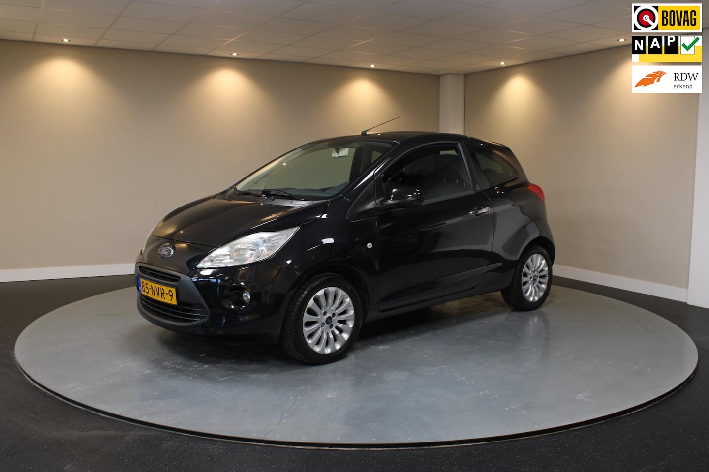 Ford Ka - 1.2 Titanium X *Airco* Distributie vv|All-seasons - AutoWereld.nl