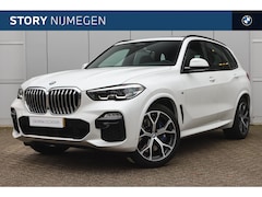 BMW X5 - xDrive40i 7p. High Executive M Sport Automaat / Panoramadak / Trekhaak / Adaptieve LED / S