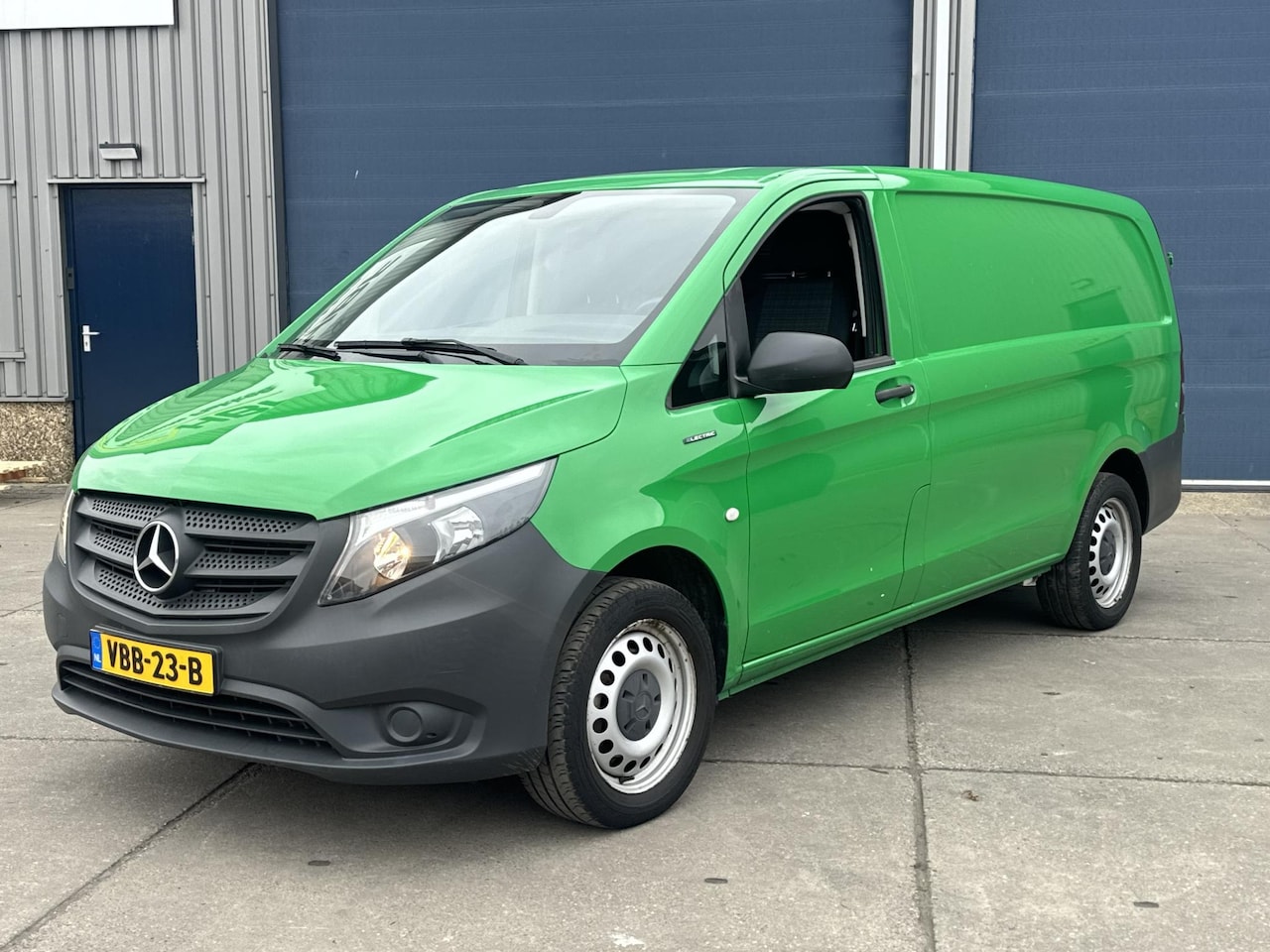 Mercedes-Benz eVito - Lang 41 kWh AIRCO / NAVI / CAMERA / L2H1 / STOELVERWARMING / ELEKTRISCH - AutoWereld.nl