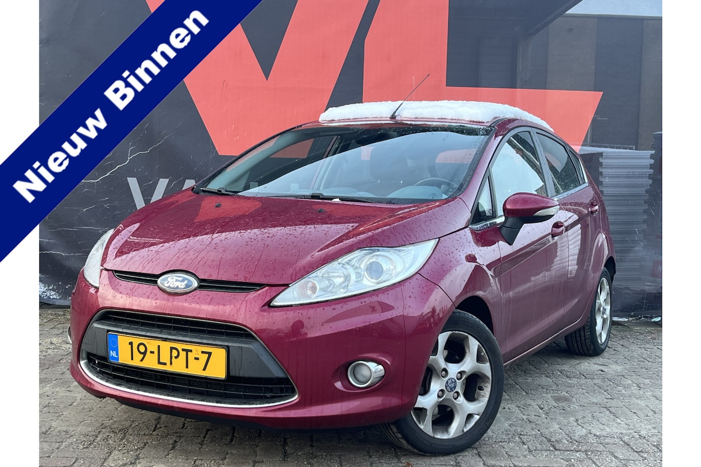 Ford Fiesta - 1.6 Titanium | Nieuw Binnen! | Automatische Airco | Trekhaak | Cruise - AutoWereld.nl