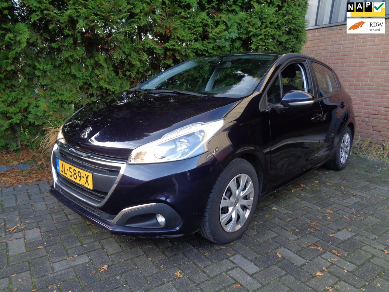 Peugeot 208 - 1.2 PureTech Blue Lion 1.2 PureTech Blue Lion,Navi,PDC,Airco,Cruise control - AutoWereld.nl