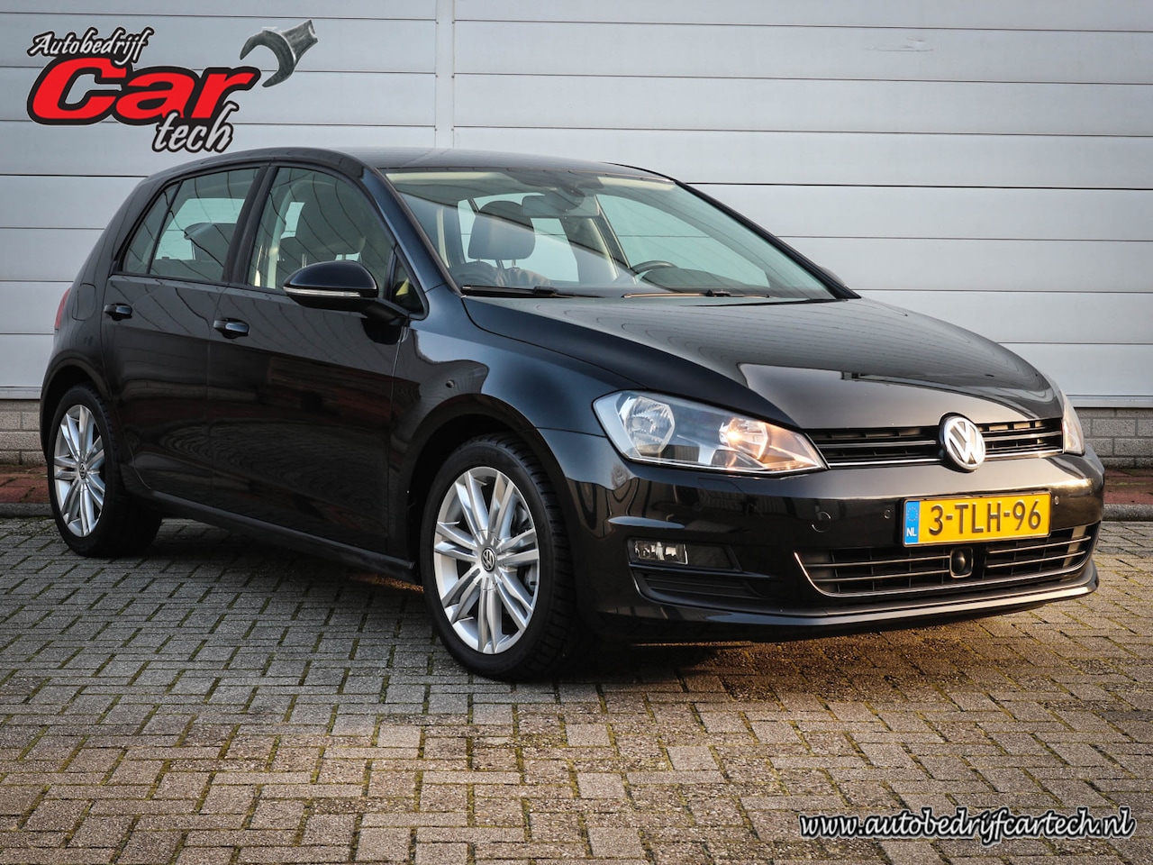 Volkswagen Golf - 1.2 TSI Highline | Clima | Cruise | Navi | Pdc | Adaptive cruise | Stoelverwarming | Trekh - AutoWereld.nl