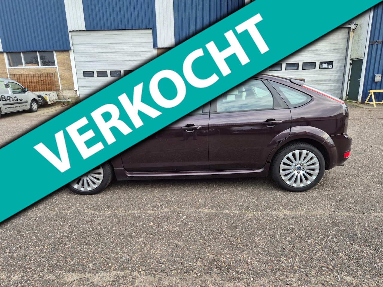 Ford Focus - 2.0 Titanium 2.0 Titanium, airco/ navigatie/ achteruit sencor/goed onderh - AutoWereld.nl