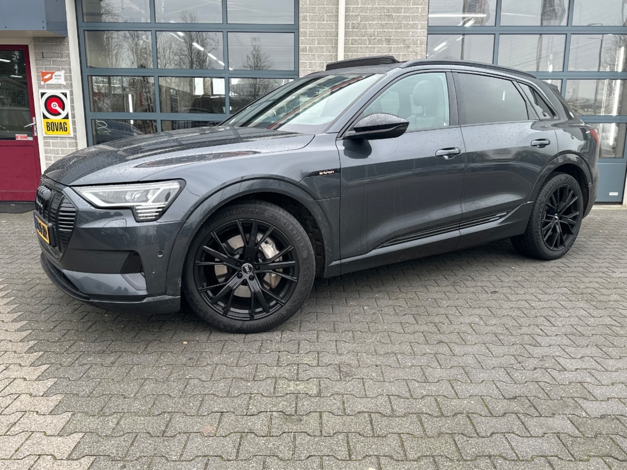 Audi e-tron - 50 quattro Business edition Plus 71 kWh | SCHUIFDAK | S LINE | - AutoWereld.nl