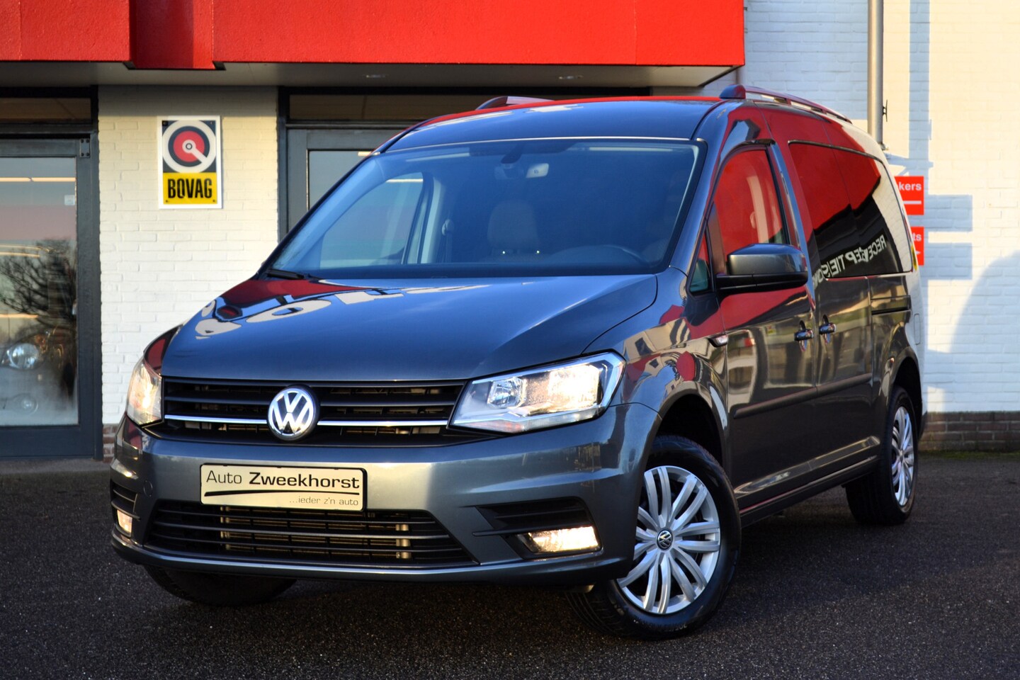 Volkswagen Caddy Maxi - 1.4 TSI, 7 Persoons, Navi, Clima, Cruise, Pdc, Trekhaak, Dakrail, etc - AutoWereld.nl