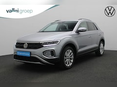 Volkswagen T-Roc - 1.0 TSI 110PK Life | Parkeersensoren voor/achter | Apple Carplay / Android Auto | ACC | Di