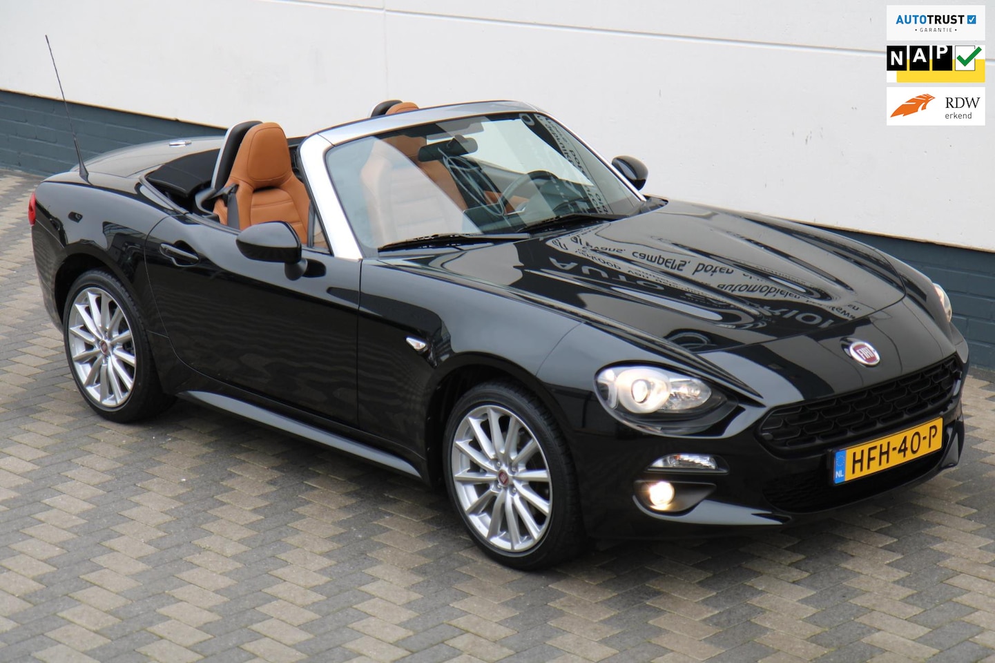 Fiat 124 Spider - 1.4 MultiAir Lusso Leder Navi 1ste Eig BTW !! - AutoWereld.nl