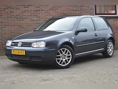 Volkswagen Golf - 2.3 V5 Highline '03 Clima Cruise Inruil mogelijk