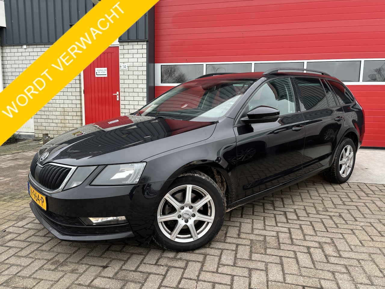 Skoda Octavia Combi - 1.0 TSI Greentech Ambition Business TREKHAAK / ADAPTIEVE CRUISE / NAVI / CLIMA / PDC / BLU - AutoWereld.nl