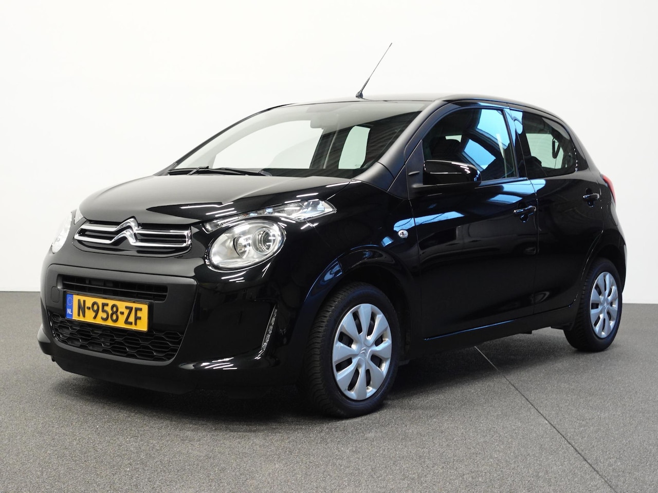 Citroën C1 - 1.0 VTi Feel Navigatie Apple Carplay/Android Auto Camera Airco 5 deurs - AutoWereld.nl