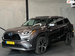 Toyota Highlander - 2.5 AWD Hybrid Premium 7P. Pano, Gekoeldestoelen, Head-Up, Enz