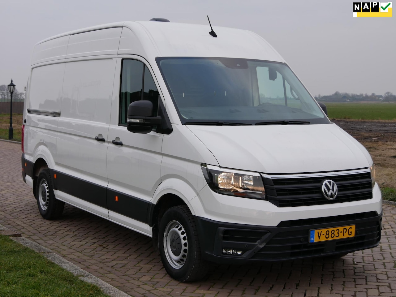 Volkswagen Crafter - 35 2.0 TDI L3H3 130kW AUT Highline NAV 3-SEATS - AutoWereld.nl