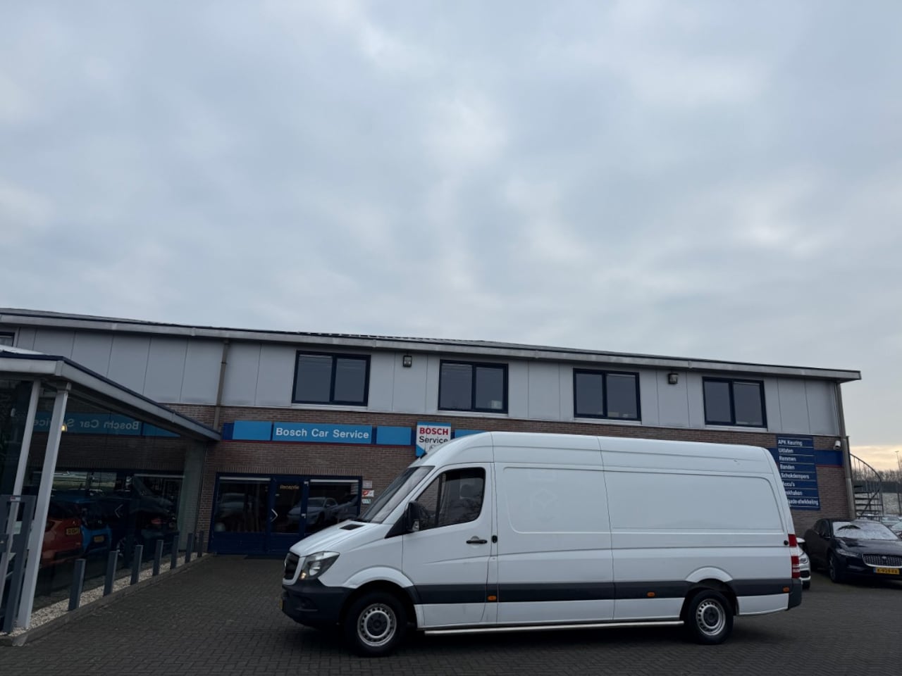 Mercedes-Benz Sprinter - 316 Maxi L3H2 | 1.8 NGT Automaat 115kw - AutoWereld.nl