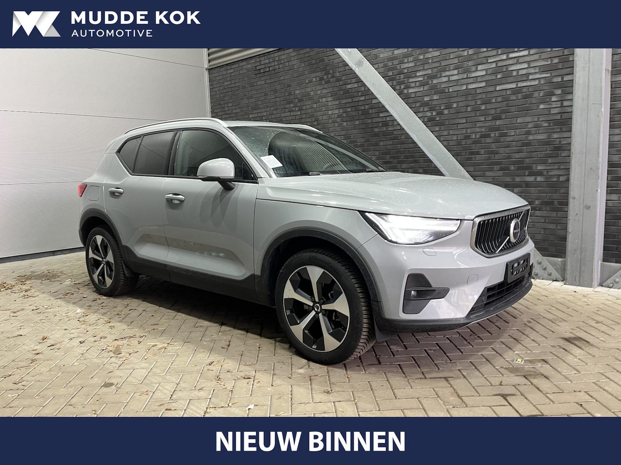 Volvo XC40 - B3 Core | ACC | Camera | 19 Inch | Stoel+Stuurverwarming | Keyless - AutoWereld.nl