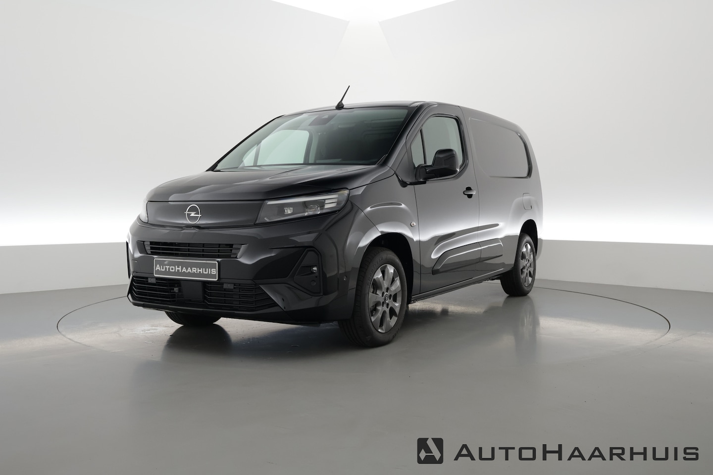 Opel Combo - 1.5 BlueHDi 130 pk | L2 | Automaat | Airco | Cruise | Navi | Apple Carplay | Camera | LM v - AutoWereld.nl