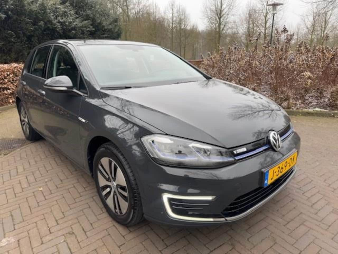 Volkswagen e-Golf - E-DITION 37000KM!! VIRTDASH/CAM/ACRUISE/LED - AutoWereld.nl