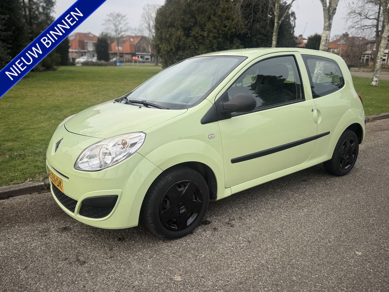 Renault Twingo - 1.2 Authentique AIRCO, DEALER ONDERHOUDEN - AutoWereld.nl