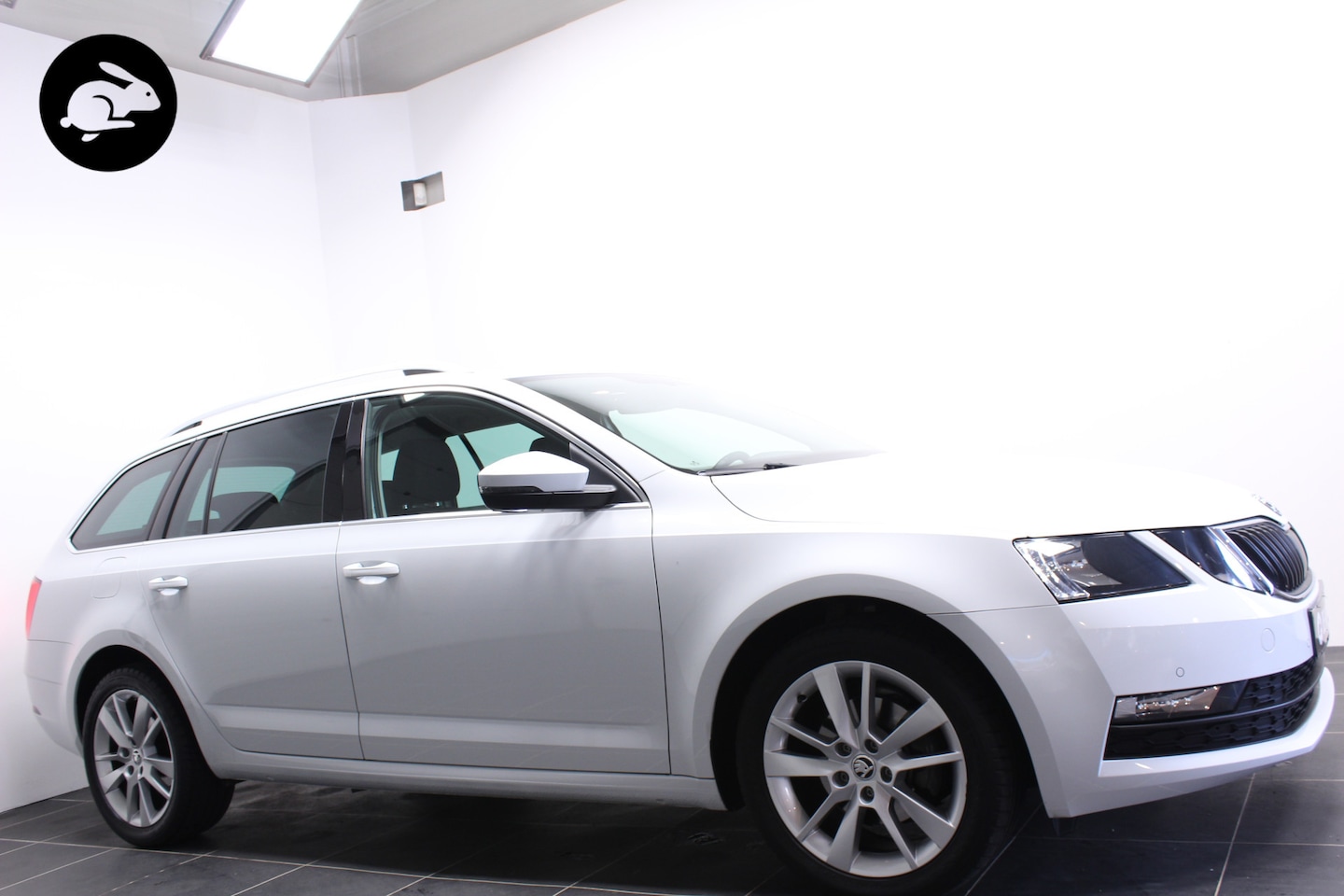 Skoda Octavia Combi - 1.4 TSI Ambition Business/Navi/Trekhaak - AutoWereld.nl