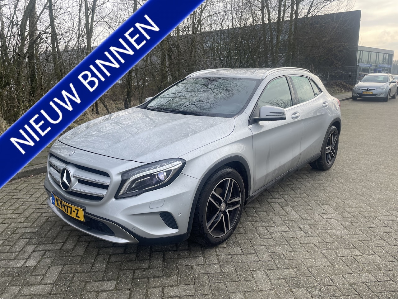 Mercedes-Benz GLA-Klasse - 180 Prestige | Navi | Cruise | Stoelverwarming | Info 0492-588980 - AutoWereld.nl