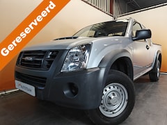 Isuzu D-Max - 2.5 Extended Cab standaard youngtimer lage km stand