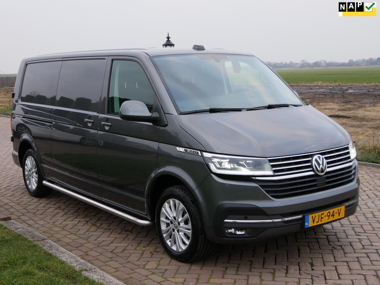 Volkswagen Transporter - 2.0 TDI L2H1 BULLI 110kW AUT DIGITAL ALU CLIMA NAV LED - AutoWereld.nl