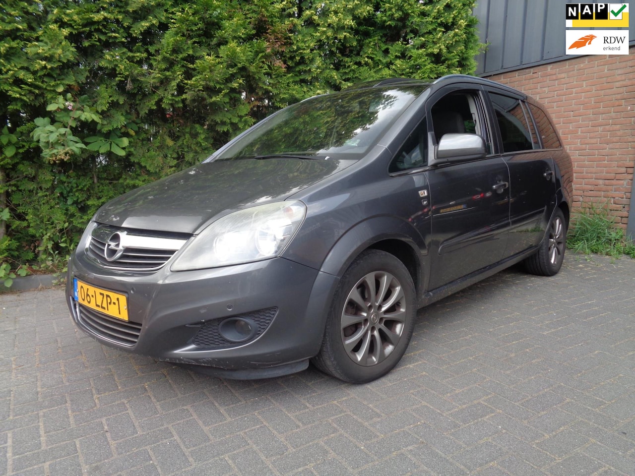 Opel Zafira - 1.8 111 years EditionNavi,Airco,PDC,Cruise control - AutoWereld.nl