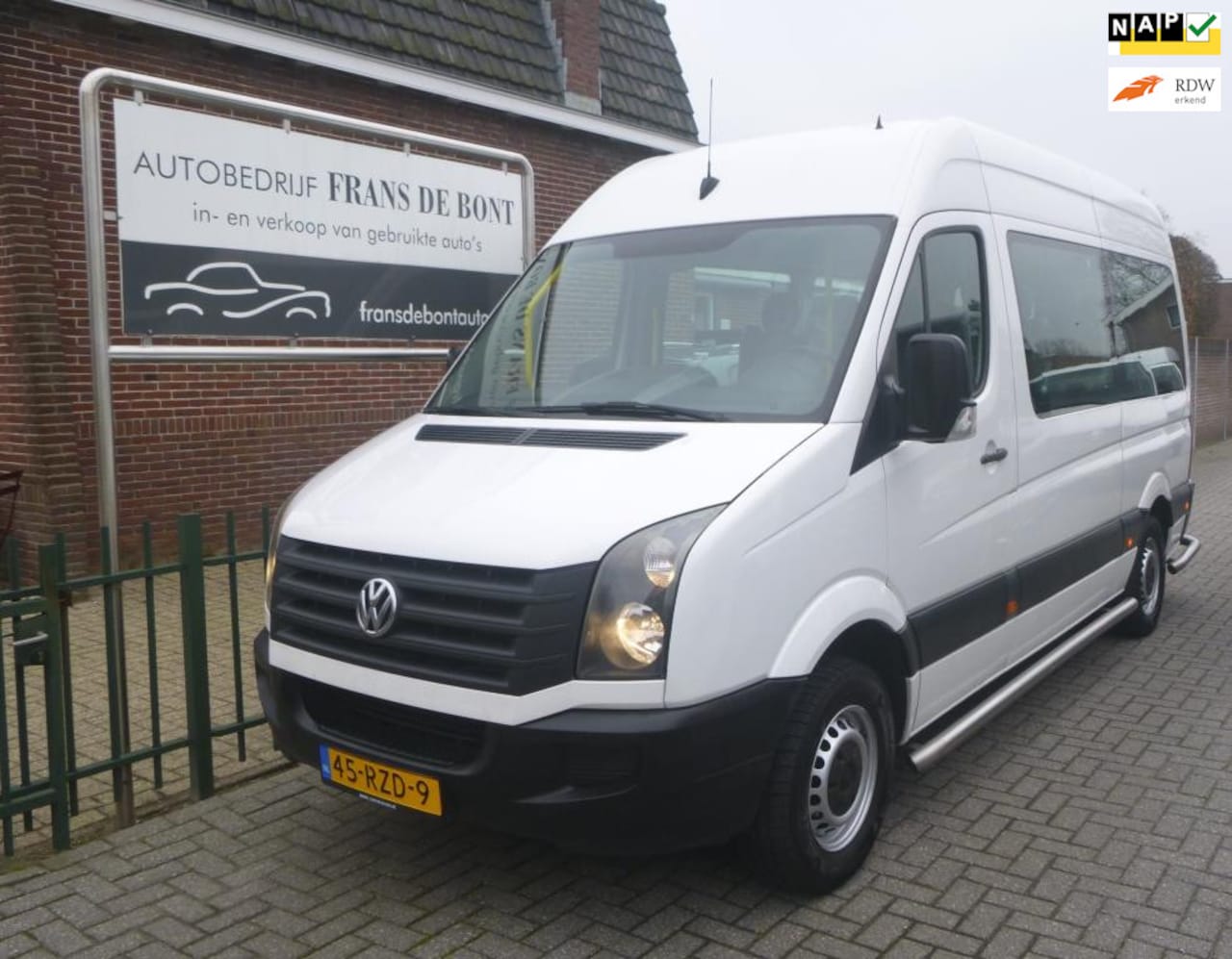 Volkswagen Crafter - 35 2.0 TDI L2H1 AIRCO 9 PERSOONS ROLSTOEL NETTE BUS € 6950 EX BTW - AutoWereld.nl