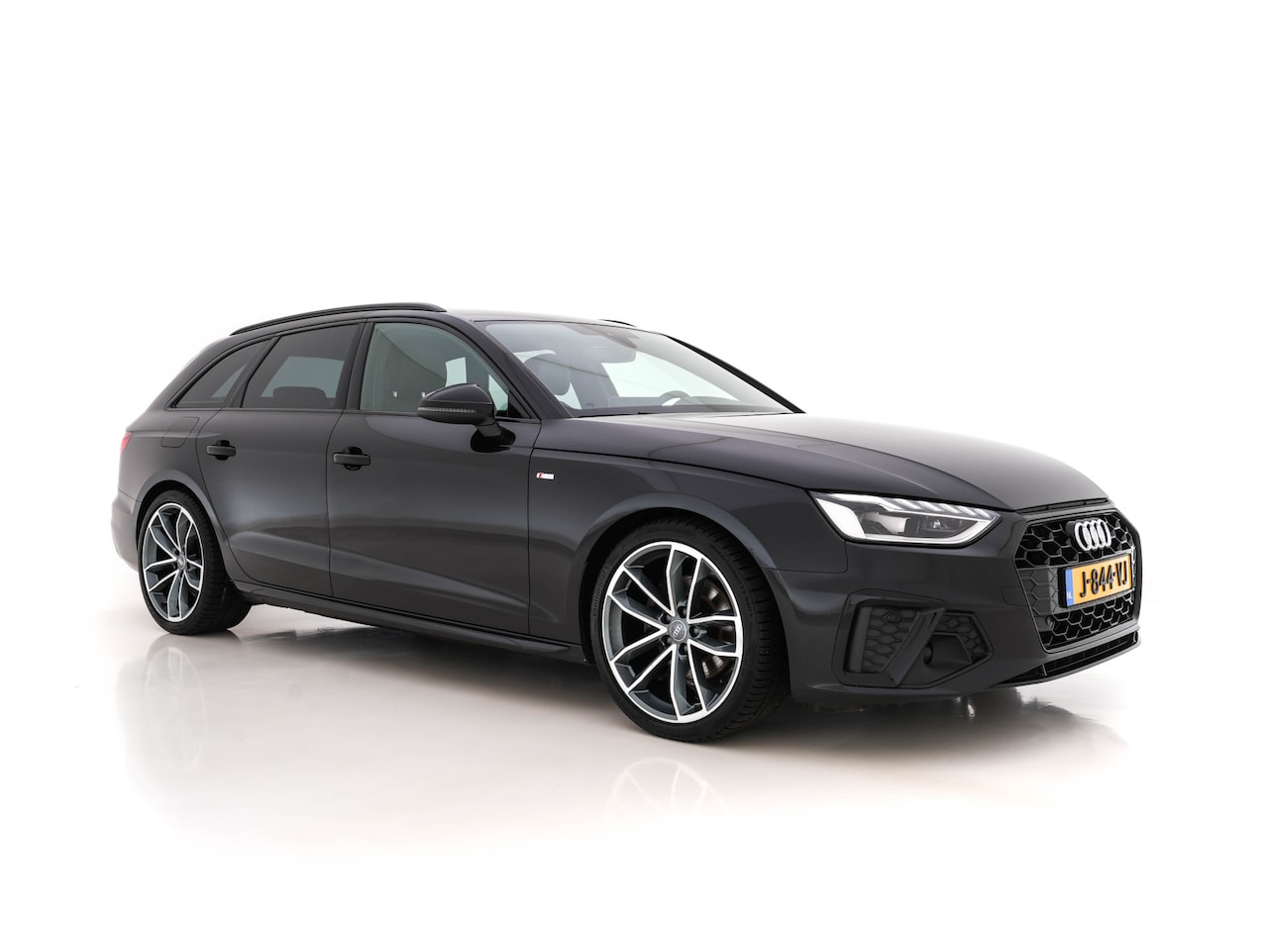 Audi A4 Avant - 35 TFSI Launch edition Sport Aut. *DIGI-COCKPIT | FULL-LED | 1/2LEATHER | SPORT-SEATS | NA - AutoWereld.nl