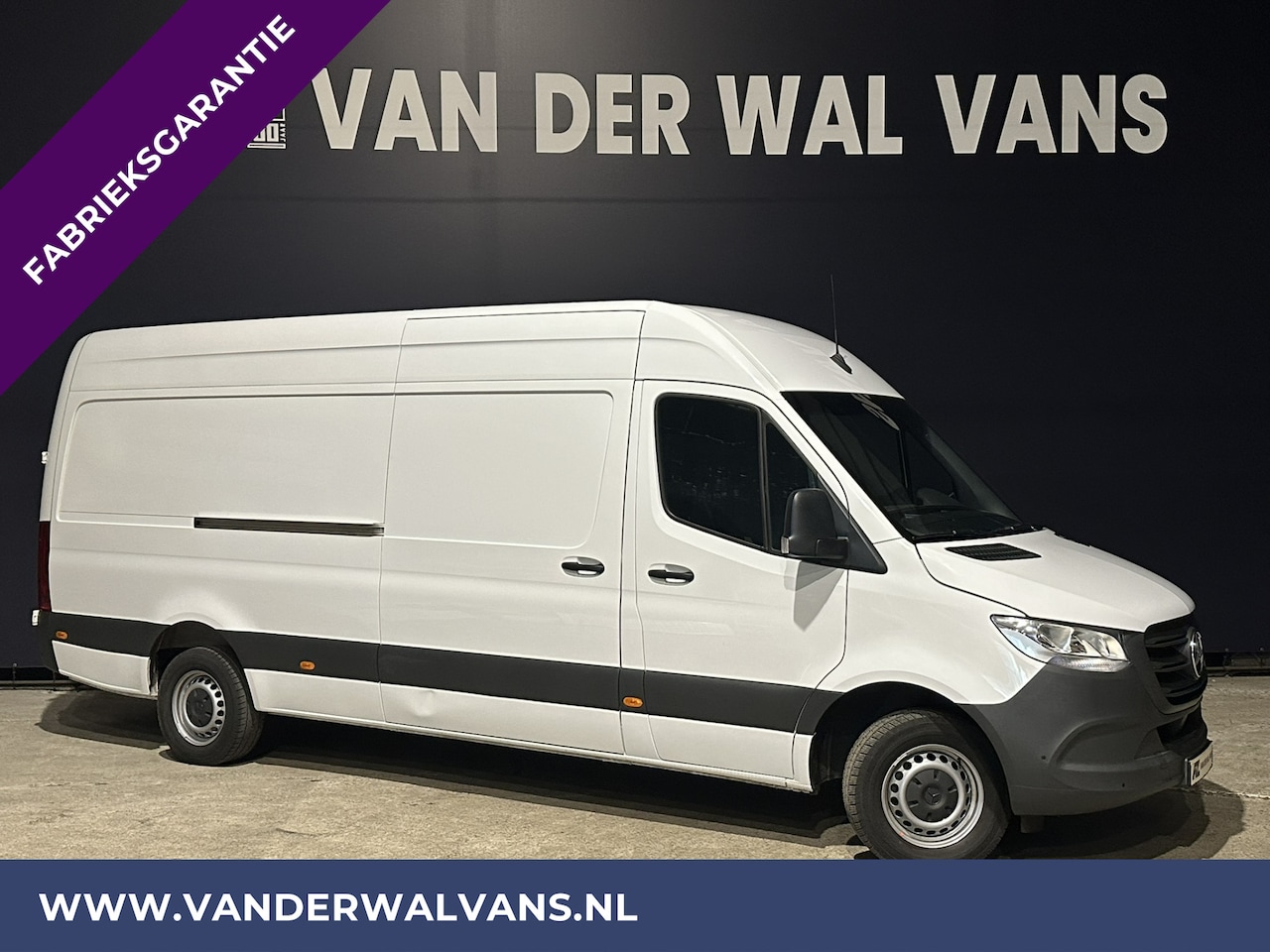 Mercedes-Benz Sprinter - 317 CDI 170pk L3H2 Fabrieksgarantie Euro6 Airco | Camera | Cruise Control | Apple Carplay - AutoWereld.nl