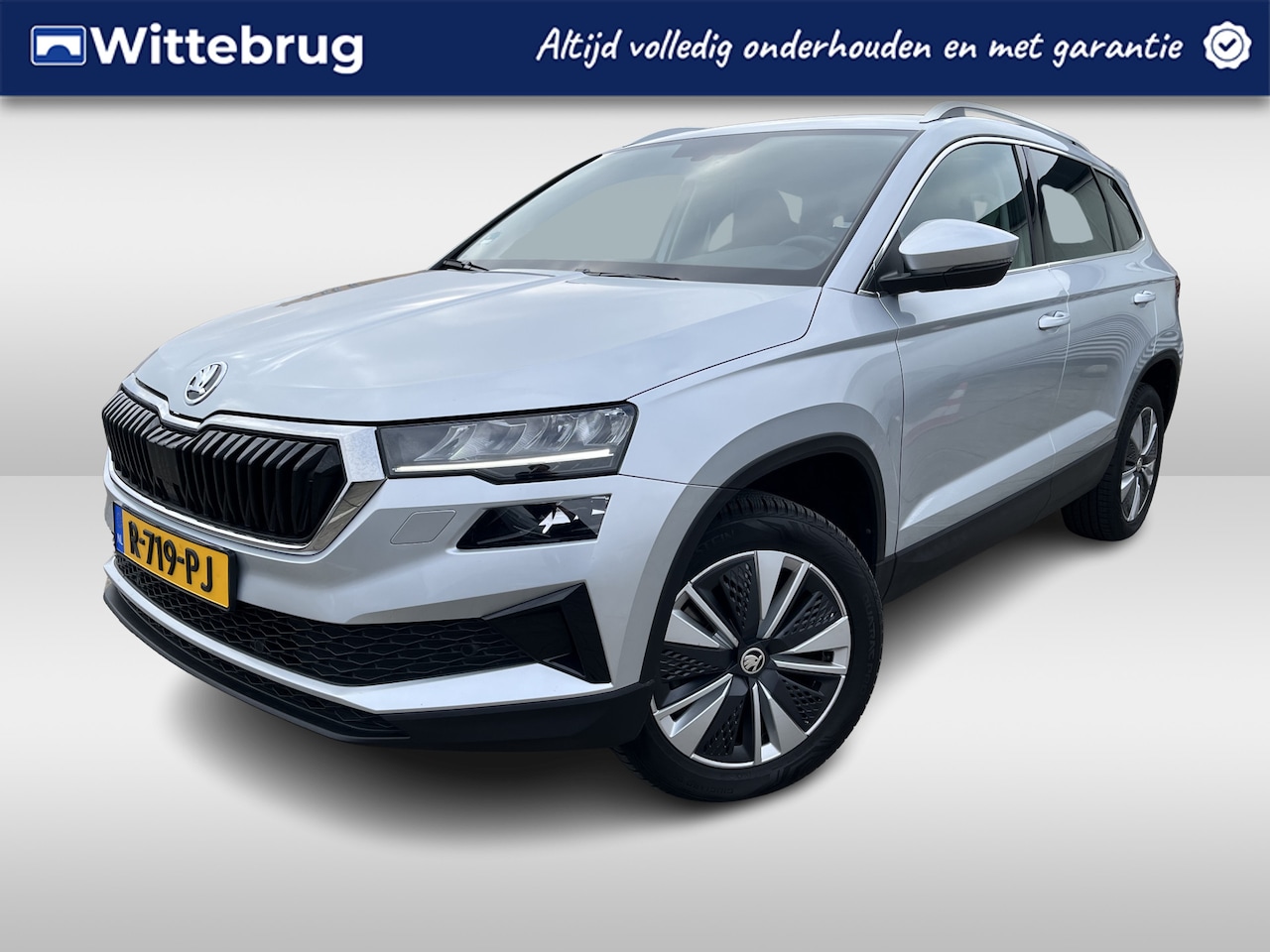 Skoda Karoq - 1.5 TSI 150pk ACT Business Edition Plus DSG Automaat Trekhaak wegklapbaar / Navigatie / Di - AutoWereld.nl