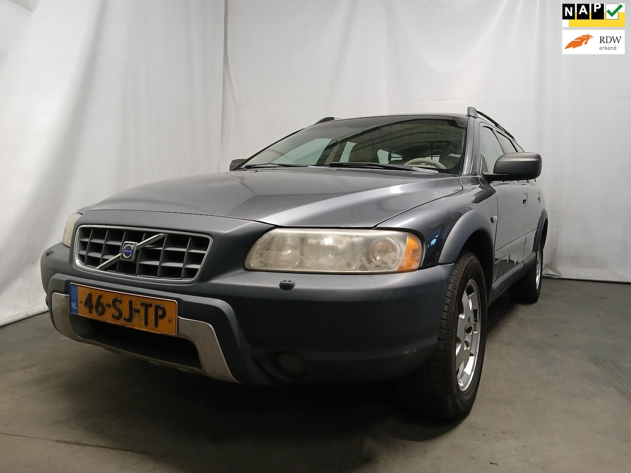 Volvo XC70 - 2.5 T Momentum - Schade - AutoWereld.nl