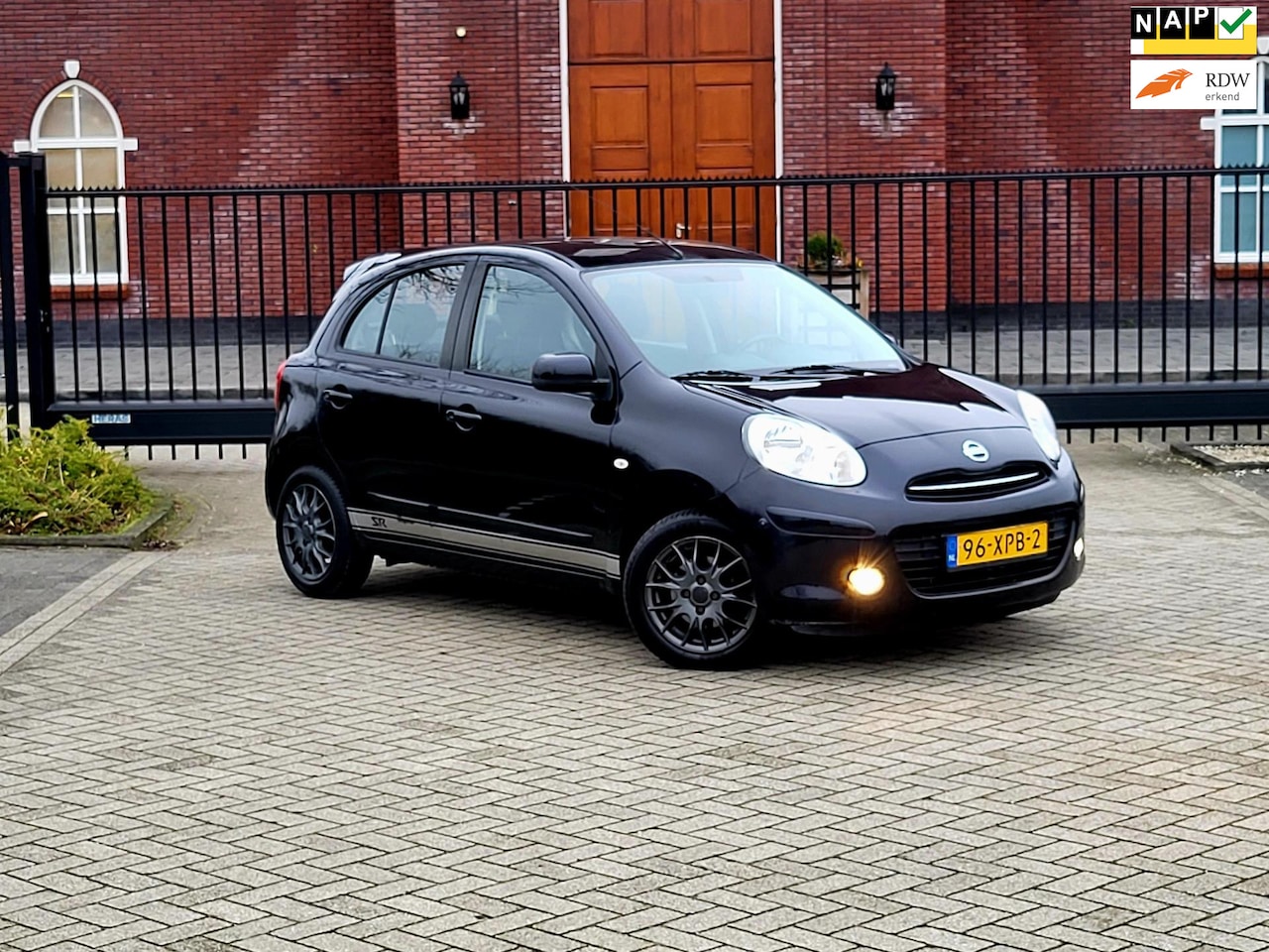 Nissan Micra - 1.2 DIG-S Connect Edition / Airco / Navi / Pdc / Nieuwe Apk / Nap - AutoWereld.nl